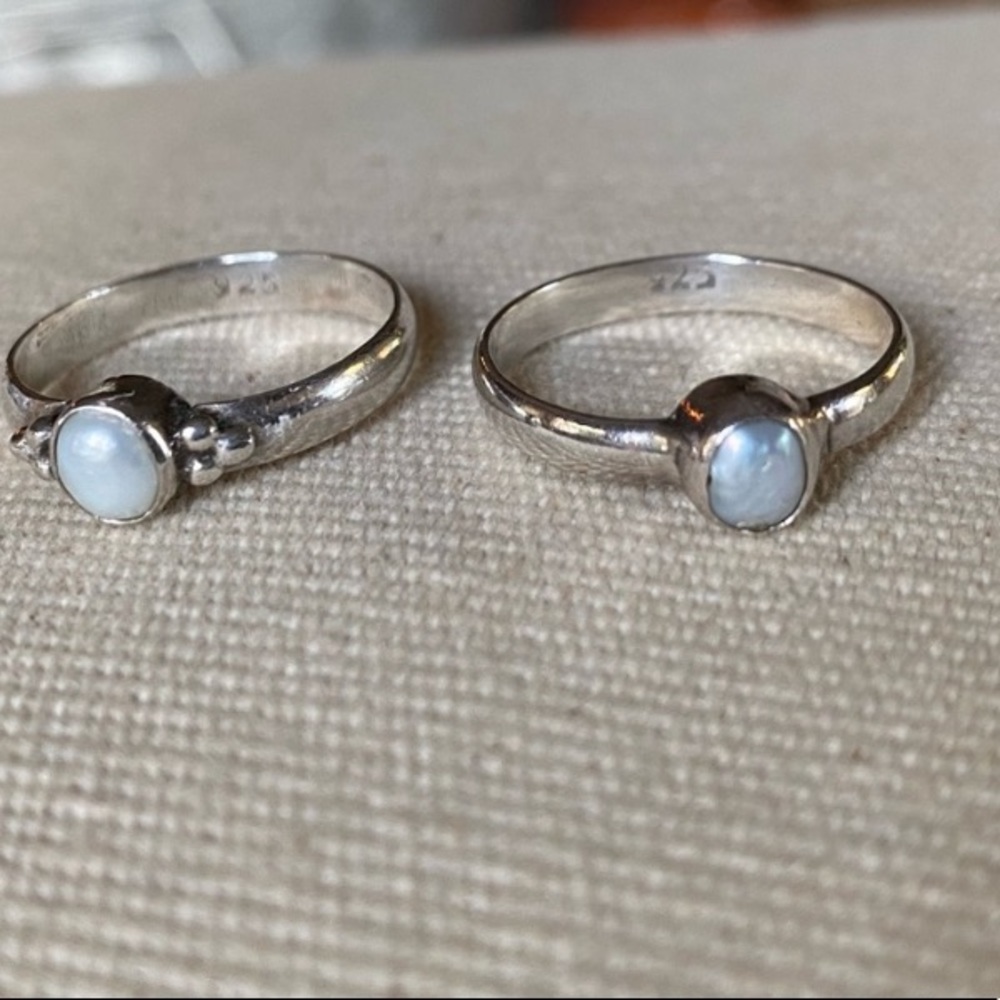 Two Sterling Silver Freshwater Pearl Rings Stackable Pair Jewelry - Picture 2 of 4